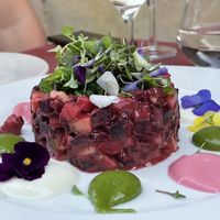Erremolatxa tartarra  at Tedone in San Sebastian