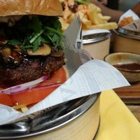 lecker lol at Kiiro Burger in Berlin