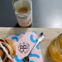 Ich liebe den Zimtschnegg der saftig und süss ist 😋   at Bakery Bakery - Breitenrain in Bern