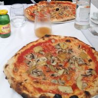 Vegan Pizza Porcini, Champigion, Garlic at Alla Bella Napoli in Belluno