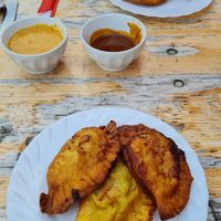 Deep-fried Dumplings stuffed with vegetables with peanut-sauce and peanut-coco-sauce at Pho 57 in Rostock