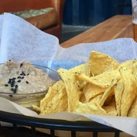 Hummus and chips at La Fabrica de Hielo in Valencia