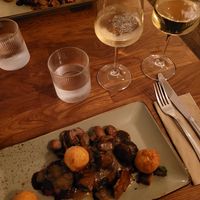 Seitan-Jackfruit-Medaillons mit Mandelkartoffelbällchen (Teil eines 3 Gänge Menüs) at Försters in Berlin