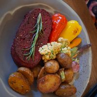 Roast Beet mit gegrilltem Gemüse at Försters in Berlin