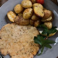 Hähnchenschnitzel  at Försters in Berlin