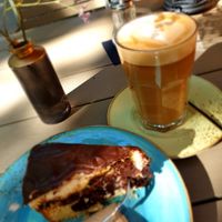 Schokowelle und Latte Macciato at Försters in Berlin