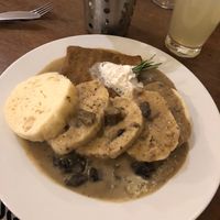 Mushrooms in cream sauce with dumplings at Vegalite in Brno