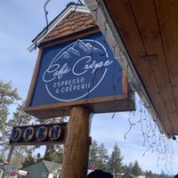 Sign at Café Crêpe in Big Bear Lake