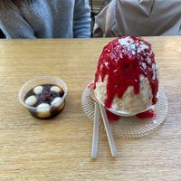 Raspberry Kakigori and Sweet Bean Mochi at Tenzan Lab. in Berlin