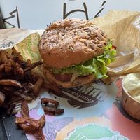 Burger with rustic fries and a veganaise dip  at Végéman in Strasbourg