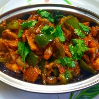 SPICY MUSHROOMS
FUSION OF MUSHROOMS/PEPPERS/ONIONS AND CHILLY BUSTING WITH FLAVOURS. at Delhi Bites in London