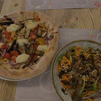Pizza vegana and vegan salad with eggplant.  at Il Melograno in Trieste
