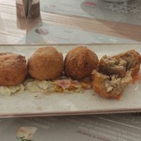 Polpette di carne e ceci con coleslaw e salsa al melograno at Il Melograno in Trieste