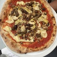 vegan pizza  at Il Melograno in Trieste