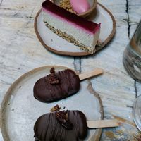 Desserts at MESA Restaurant in Paris