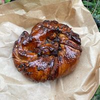 chocolate & pecans ROLL (limited edition) #Veganuary at MESA Restaurant in Paris