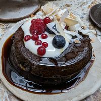 Vegan pancakes at MESA Restaurant in Paris