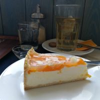 Can highly recommend ordering a piece of cake and the Tulsin chai tea at Grete's in Bremerhaven