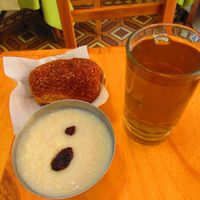 Bread, dessert and drink at Sabor y Vida in Lima