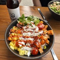 Vegan spicy tropical bowl   at Ma'loa in Hannover