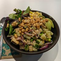 Tofu Sesame Bowl with extra Avocado at Ma'loa - Hausvogteiplatz in Berlin