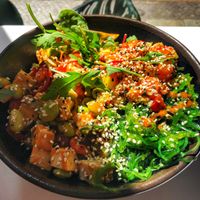 vegan poke bowl at Ma'loa - Hausvogteiplatz in Berlin