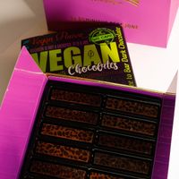 Vegan chocolate box with dark and coconut milk chocolates 15 EUR at The Chocolate Line in Antwerpen