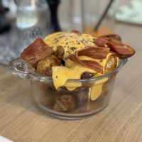 Bacon & cheesepotatoes   at Putsch in Montreuil