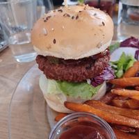 No-meat burger at Putsch in Montreuil