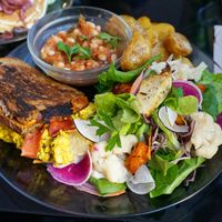 Brunch plate at Putsch in Montreuil