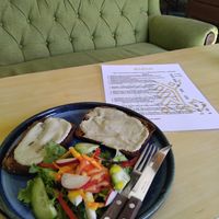 Savoury breakfast toast at Elela in Valladolid