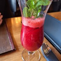 Fruchtssaftshake at TA Vegan House in Hamburg