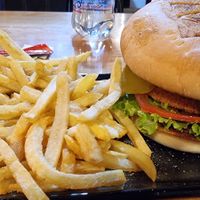 Vegan Crispy Burger at Triumph Cafe in Ushuaia