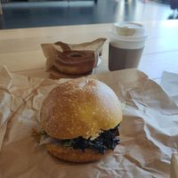 Vegan “formule" for € 13 at Bob's Café in Paris