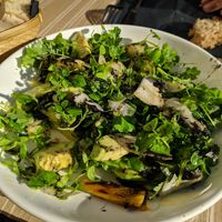 Ensalada de puerro ahumado y aguacate at Vesta Taberna in San Lorenzo De El Escorial