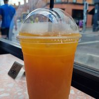 "Large iced tea" (6,50€) at It's a Trap in Dublin