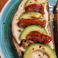 Homemade hummus toast at Ethos Brothers in Brentwood