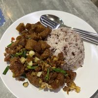 This was extremely oily - still nice but a bit crunchy 😂 I think it was the salt and pepper 'pork’  at So Vegan - Yaowarat​ in Bangkok
