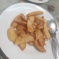 Fried garlic potatoes - 5/10 slightly too salty and floppy and not enough dip offered with it at So Vegan - Yaowarat​ in Bangkok