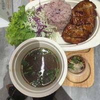 Mock chicken/rice set  at So Vegan - Yaowarat​ in Bangkok
