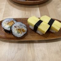 Mock chicken and (real) egg sushi  at Shū ShòuSī 蔬壽司 - Yasaisushi in Taichung
