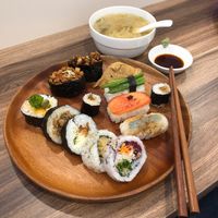 Platter of sushi at Shū ShòuSī 蔬壽司 - Yasaisushi in Taichung