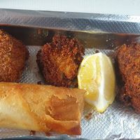 Cauliflower bites & veggie spring roll yum! at Hunky Dory in Bendigo