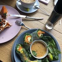 Spring roll with mango at Tsiniki in Moscow