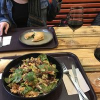 vegan salad & vegan vino with me mumma  at Arugula in Madrid