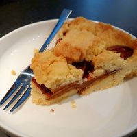 vegan applecake at Velvet Collective in Dusseldorf