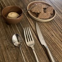 Vegan Cheese and Crackers as a first hello 👋   at Locafé in Grenoble