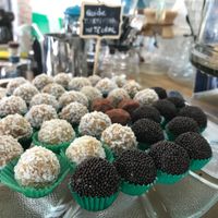 Vegan brigadeiros at Tulasi in Recife