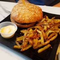 Burger galaxie au champignon Portobello at Copper Branch - Cours Charlemagne in Lyon