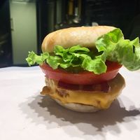 Super good burger at Fantastic V in Madrid
